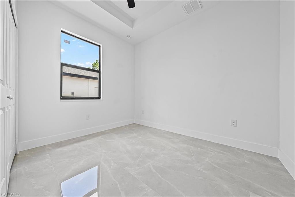 2133/2135 Fairway Dr Property Photo 20