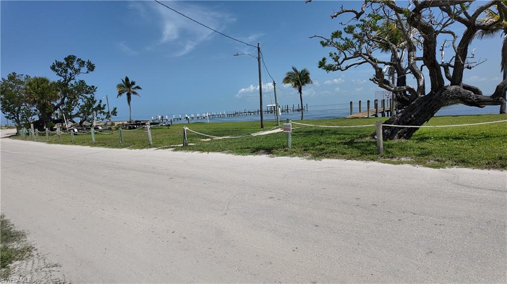 16970 Fishermans Cv Property Photo 14