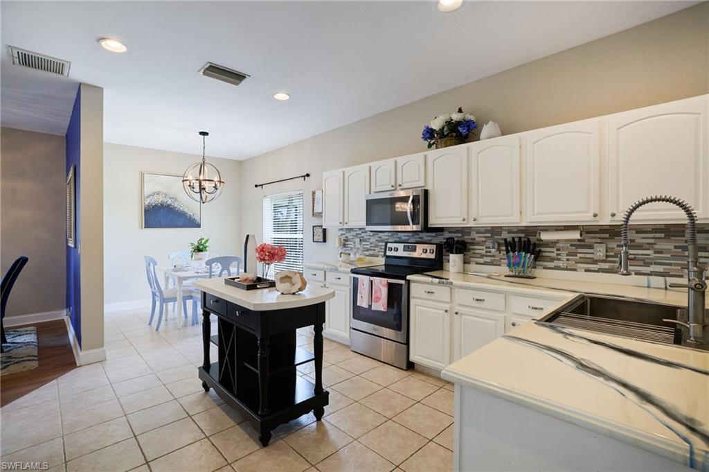 2059 Willow Branch Dr Property Photo 7