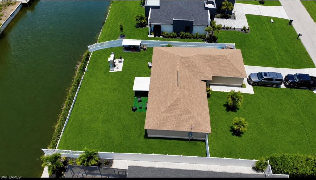 100 Nw 13th Pl Property Photo 3