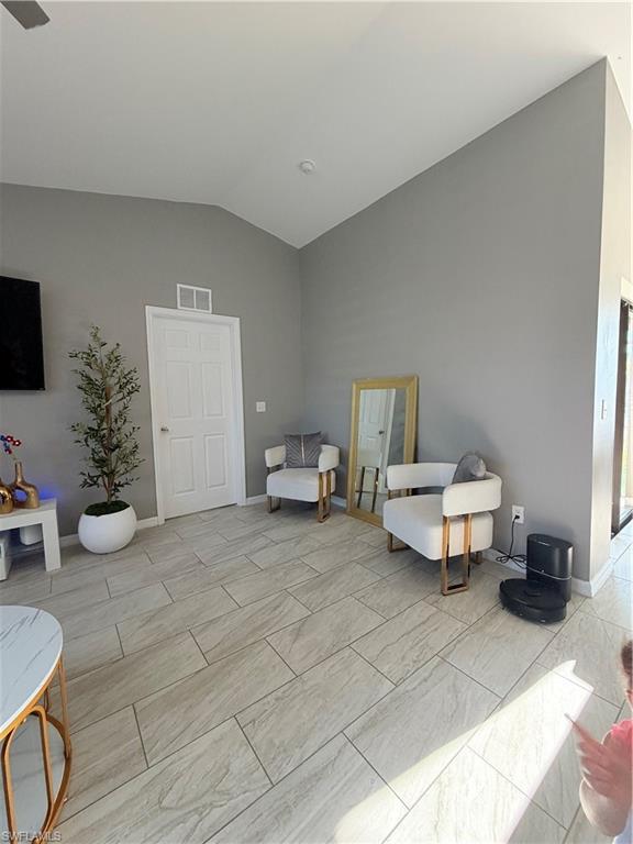100 Nw 13th Pl Property Photo 9