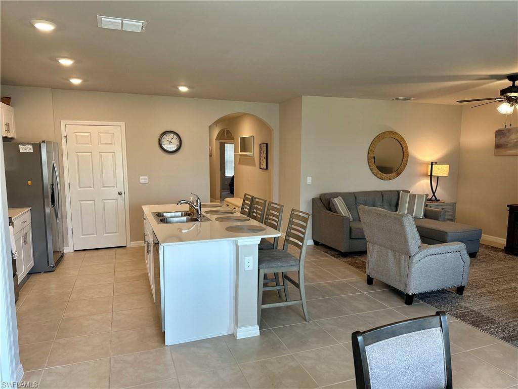 20502 Camino Torcido Loop Property Photo 4