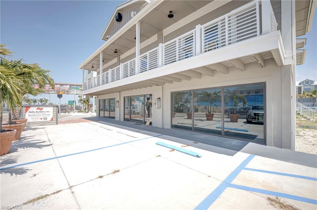 1161 Estero Blvd 1165 Property Photo 10