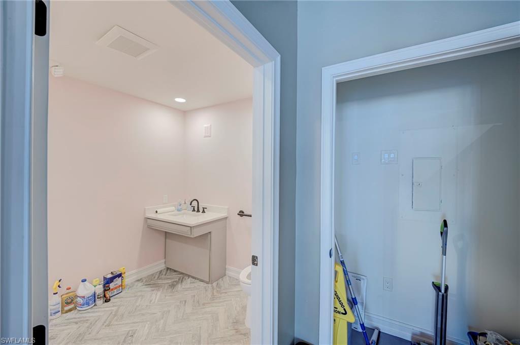 1161 Estero Blvd 1165 Property Photo 21