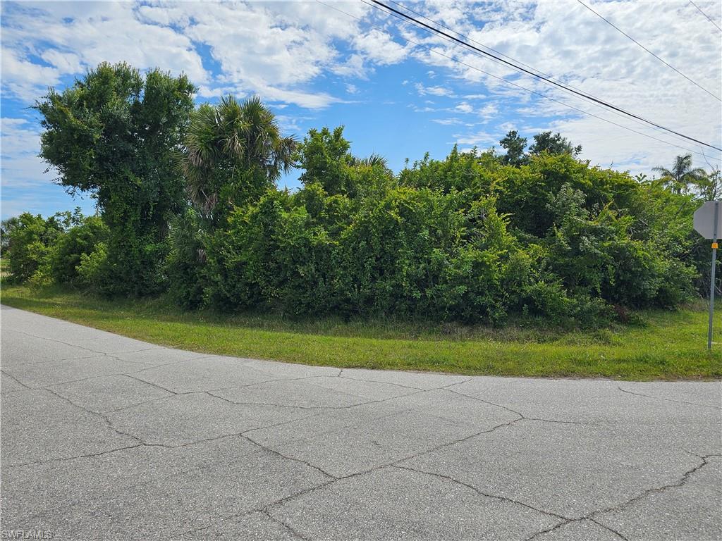 10271 Waterford Ave Property Photo 3
