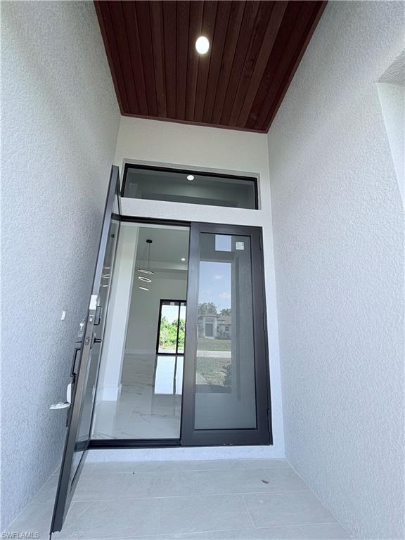 13490 Los Angeles Ave Property Photo 4
