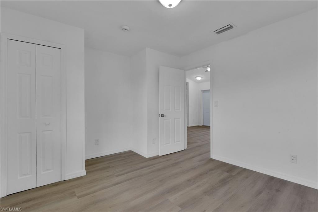 128 Harold Ave S Property Photo 17