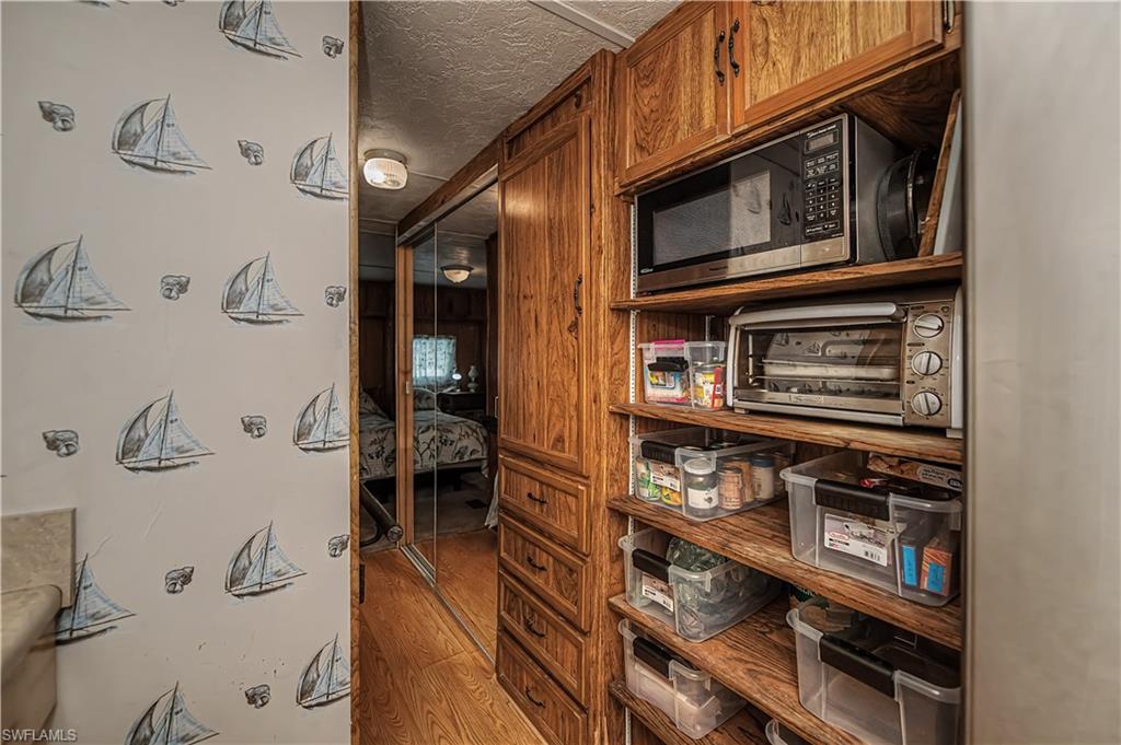 284 Blue Spring Ter Property Photo 20