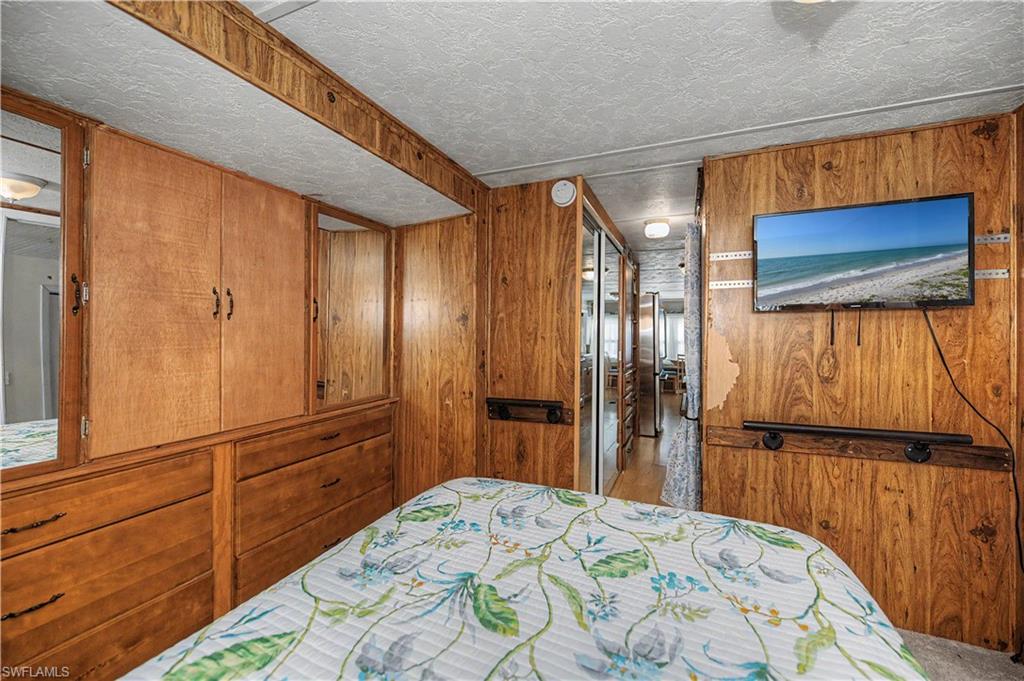 284 Blue Spring Ter Property Photo 21