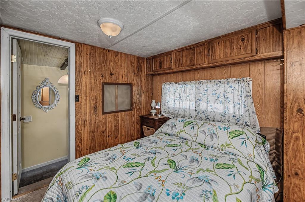 284 Blue Spring Ter Property Photo 24