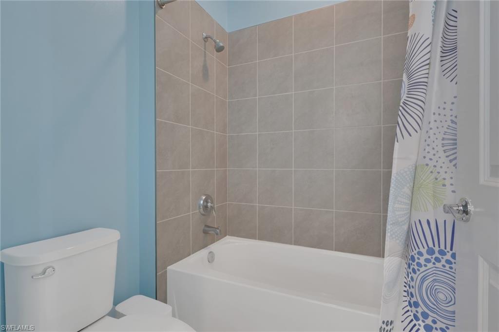 5074 Penella Ave Property Photo 23