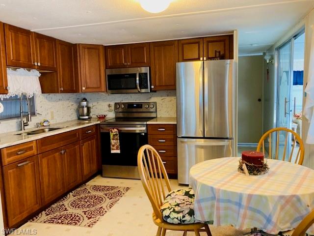 54 Channel Ln Property Photo 6