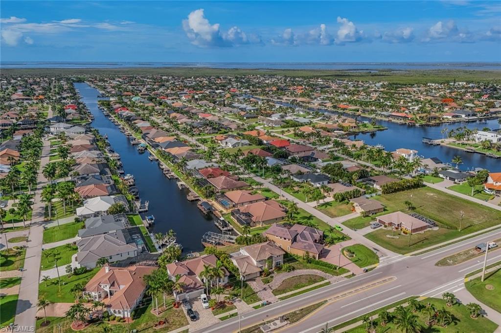 2502 Cape Coral Pkwy W Property Photo 2