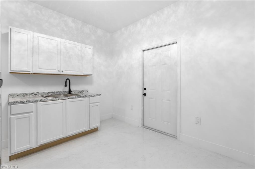 2506 Sw Embers Ter Property Photo 32