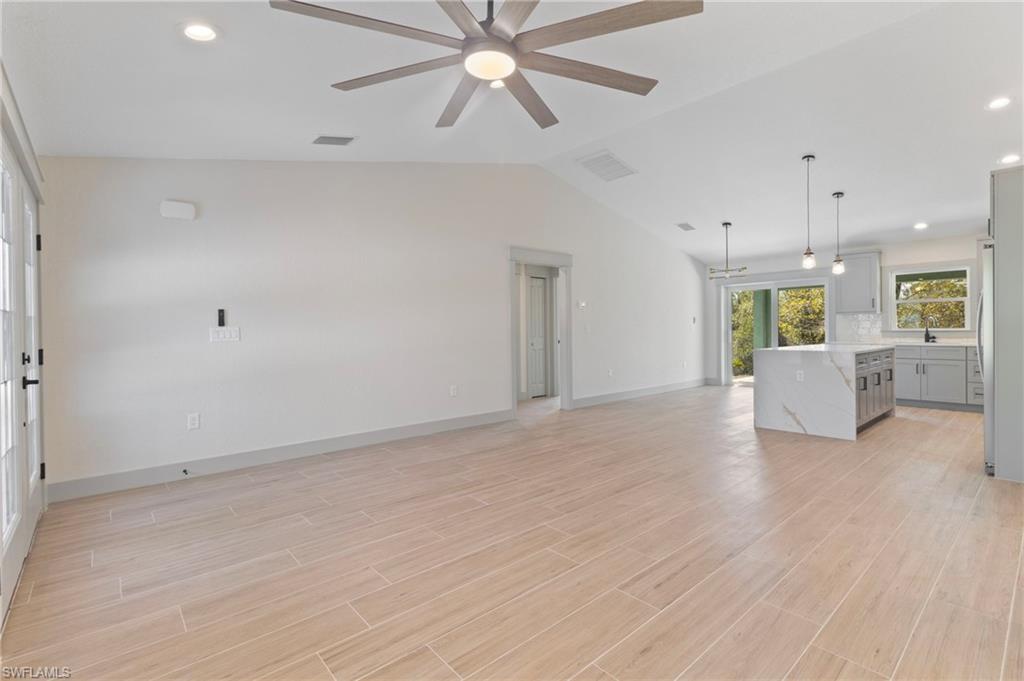 17203 Chase Ave Property Photo 3