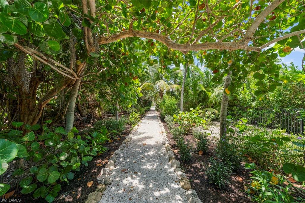 16785 Captiva Dr Property Photo 40