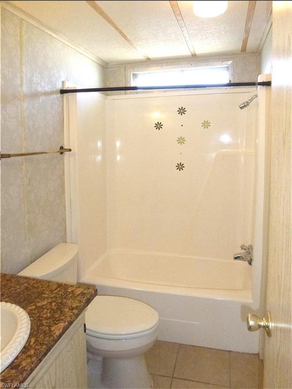 2820 Breezewood Dr Property Photo 16