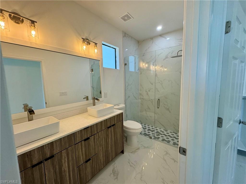 1208 NW 25th PL Property Photo 1