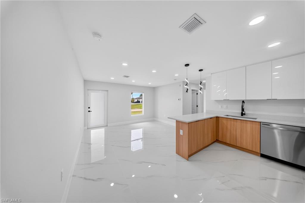 2026028856 Property Photo 10