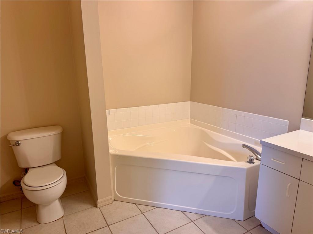 1209 Sw 39th St Property Photo 8