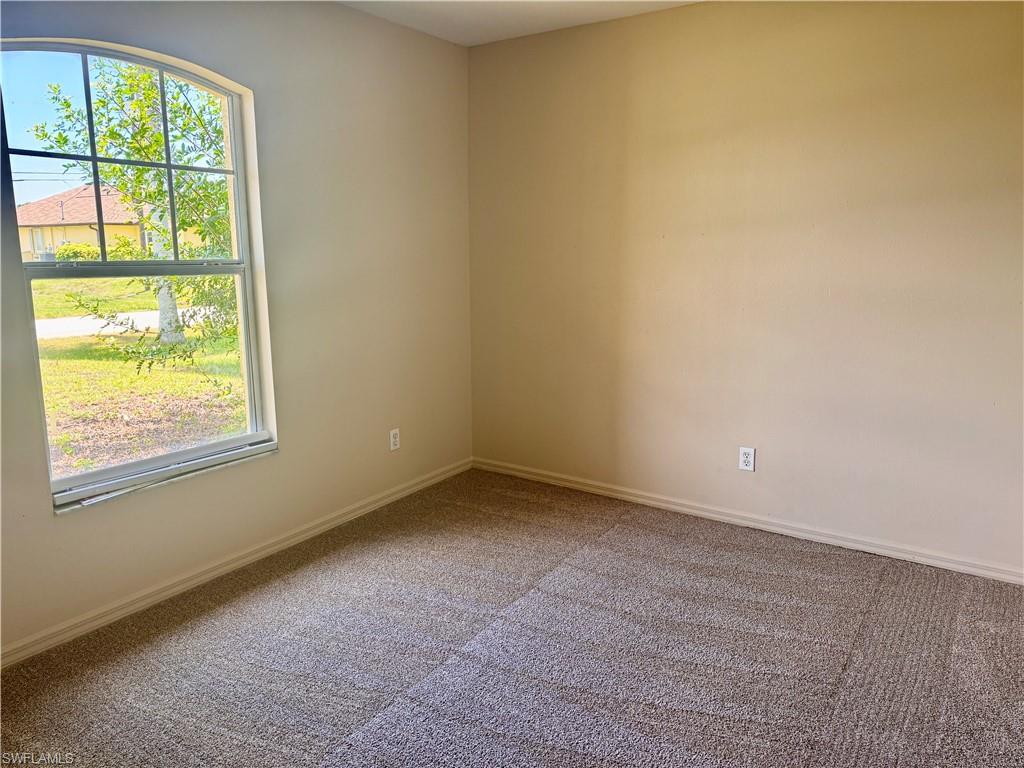 1209 Sw 39th St Property Photo 12