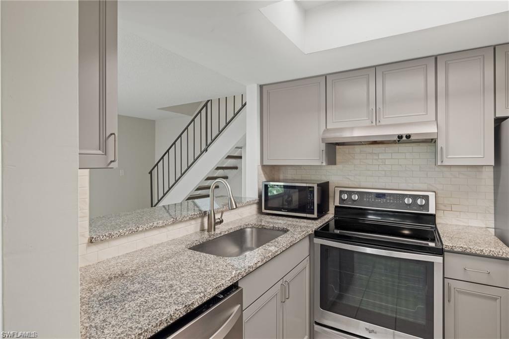 3300 Royal Canadian Trce 3 Property Photo 3