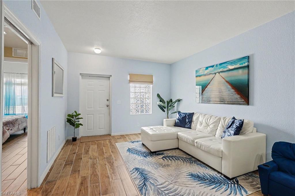 8416 Bernwood Cove Loop 1607 Property Photo 5