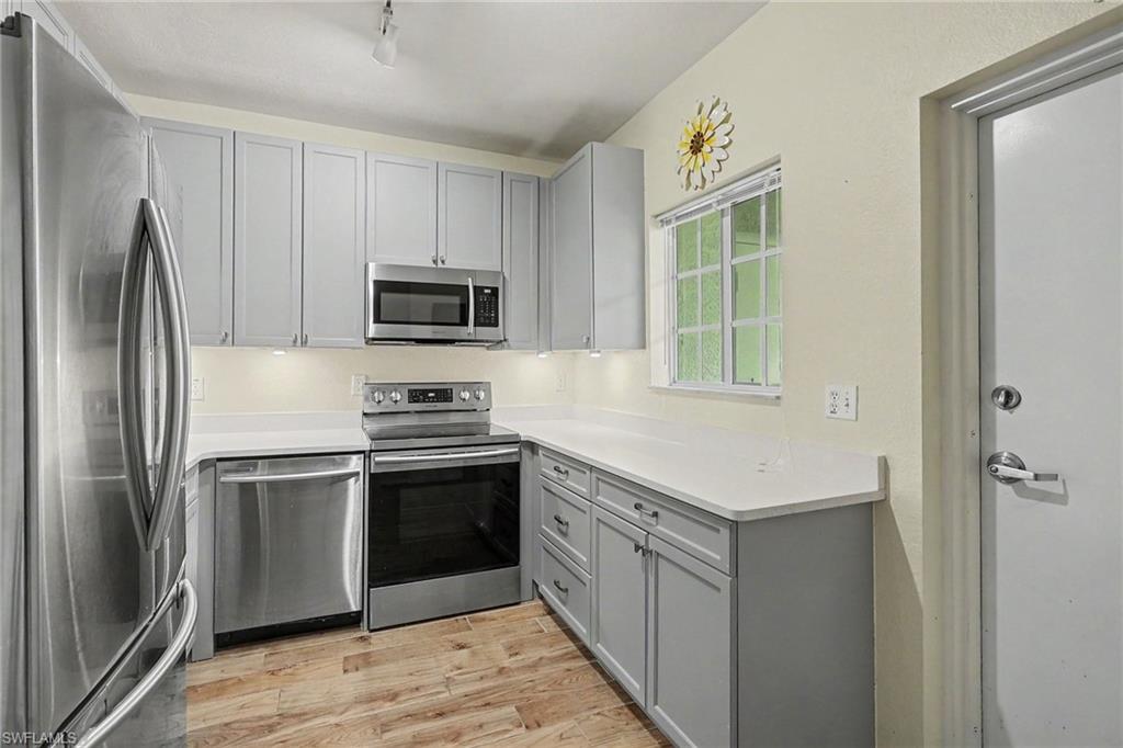 8416 Bernwood Cove Loop 1607 Property Photo 12