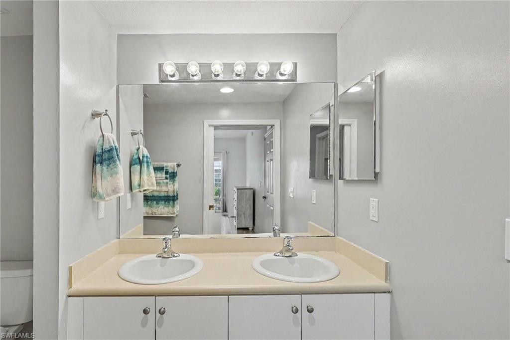 8416 Bernwood Cove Loop 1607 Property Photo 16