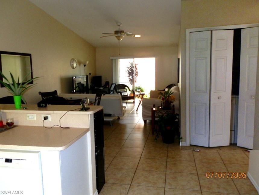 2410 Ne 6th St Property Photo 10