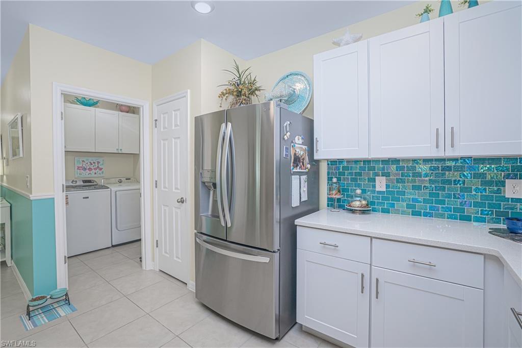 25104 E Lenox Cir Property Photo 6