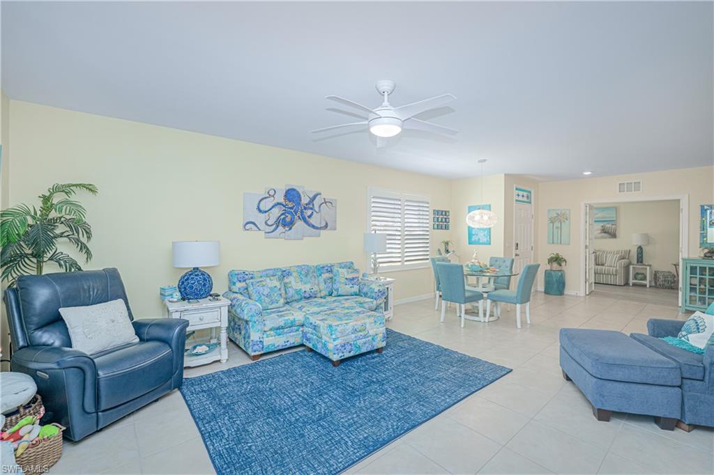 25104 E Lenox Cir Property Photo 11