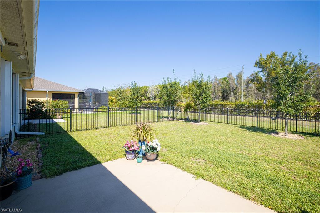 25104 E Lenox Cir Property Photo 18