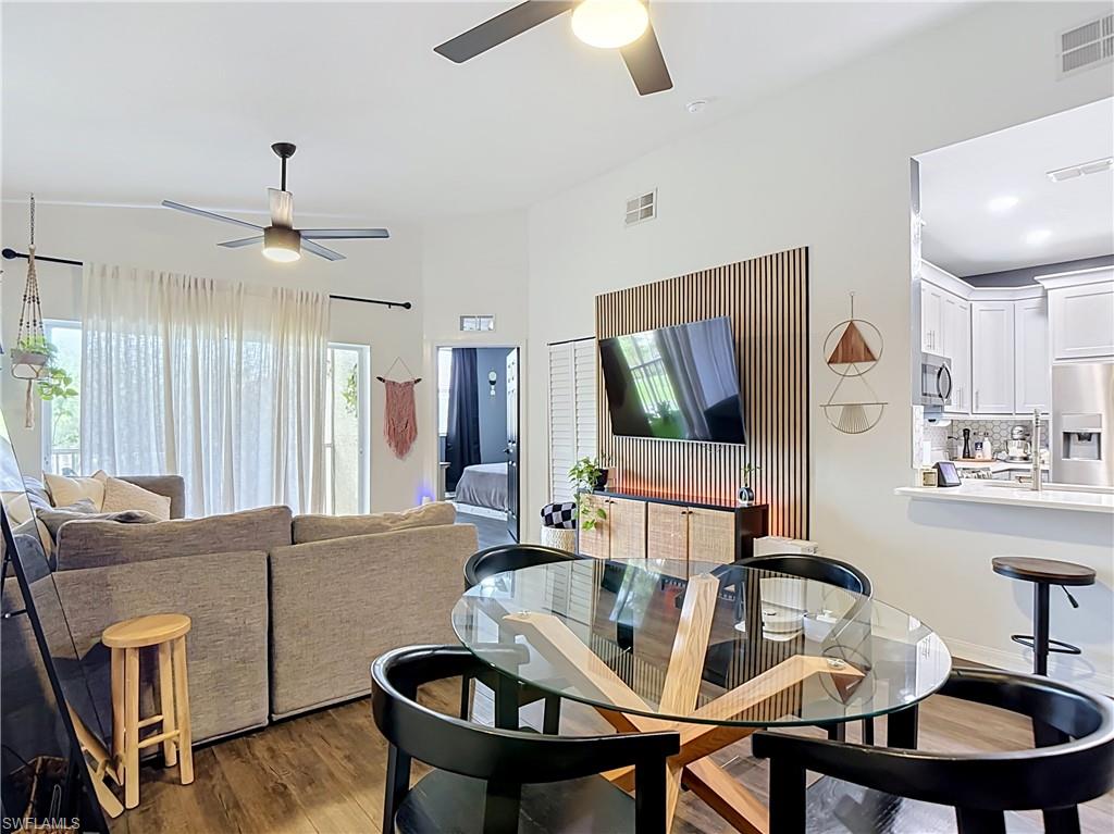 4241 Bellasol Cir 1923 Property Photo 11