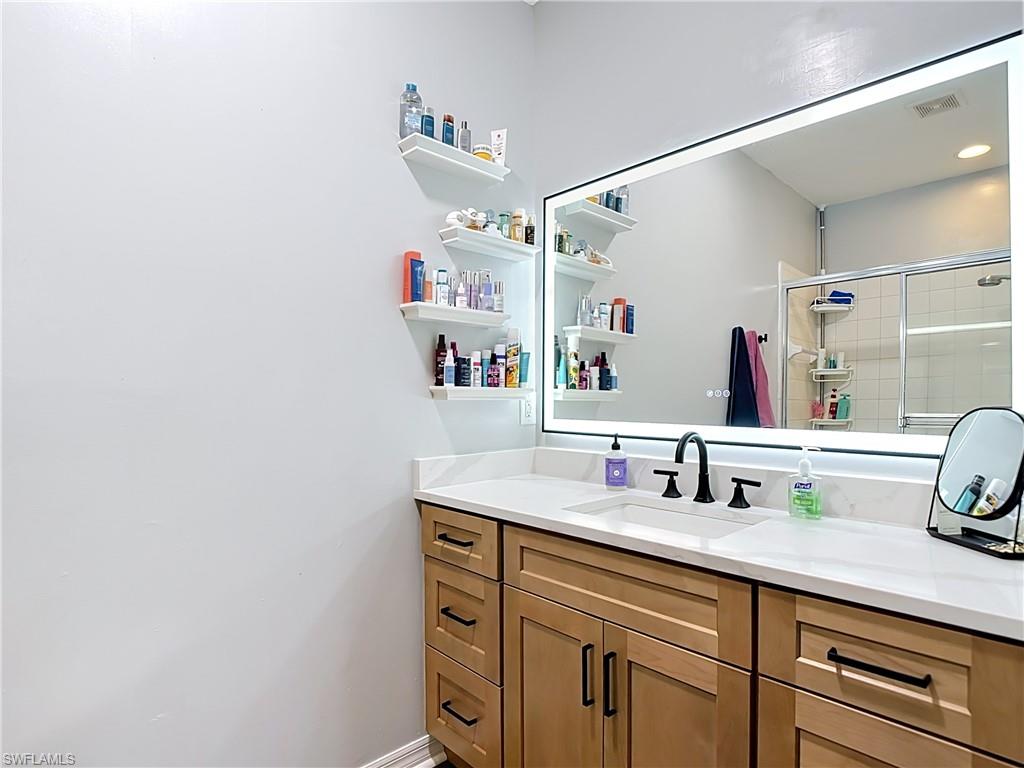 4241 Bellasol Cir 1923 Property Photo 20