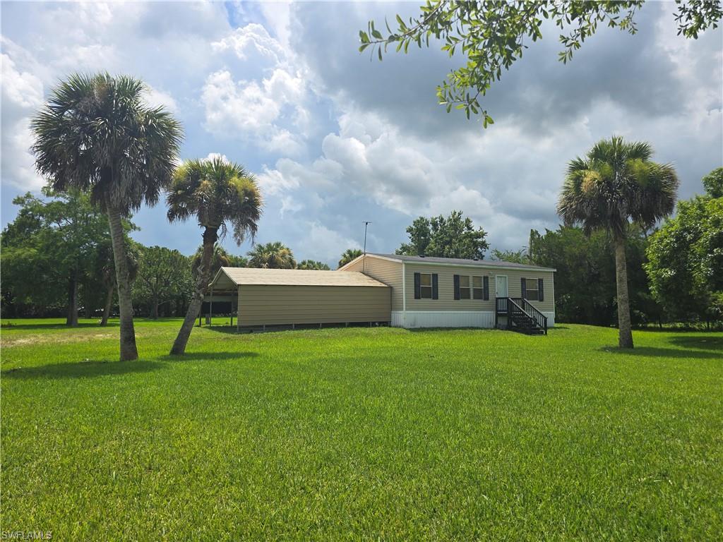 1163 Saddle Ln Property Photo 4