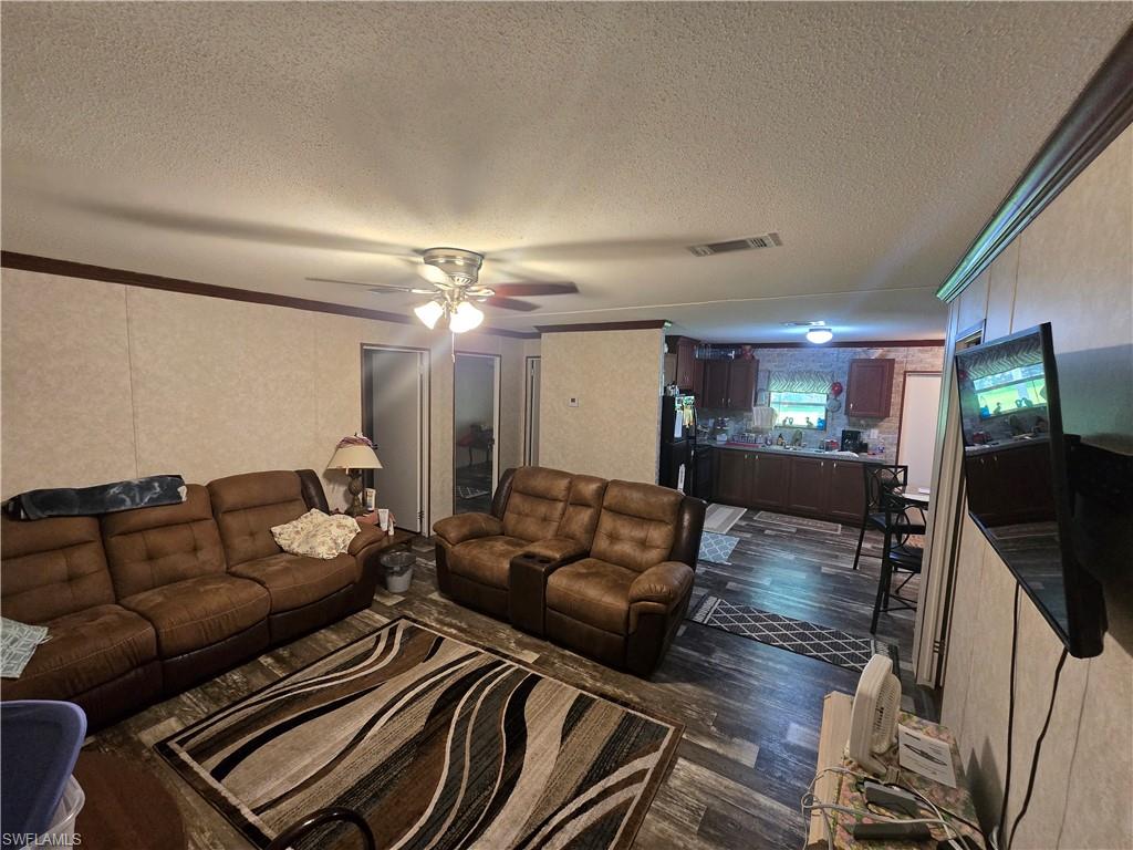 1163 Saddle Ln Property Photo 13