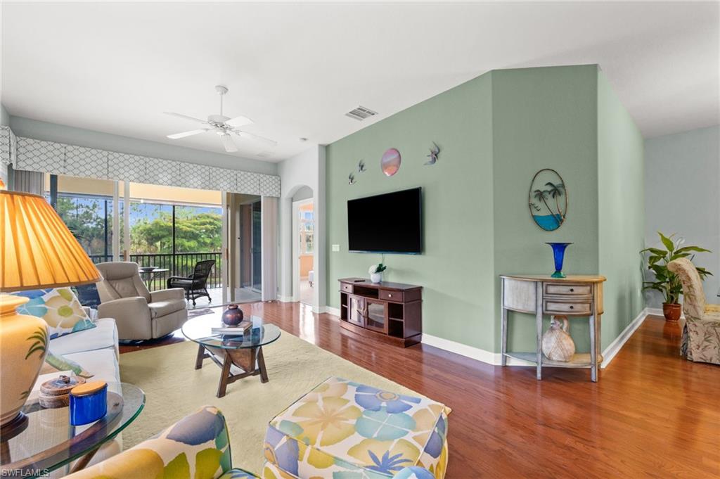 8641 Piazza Del Lago Cir 201 Property Photo 4