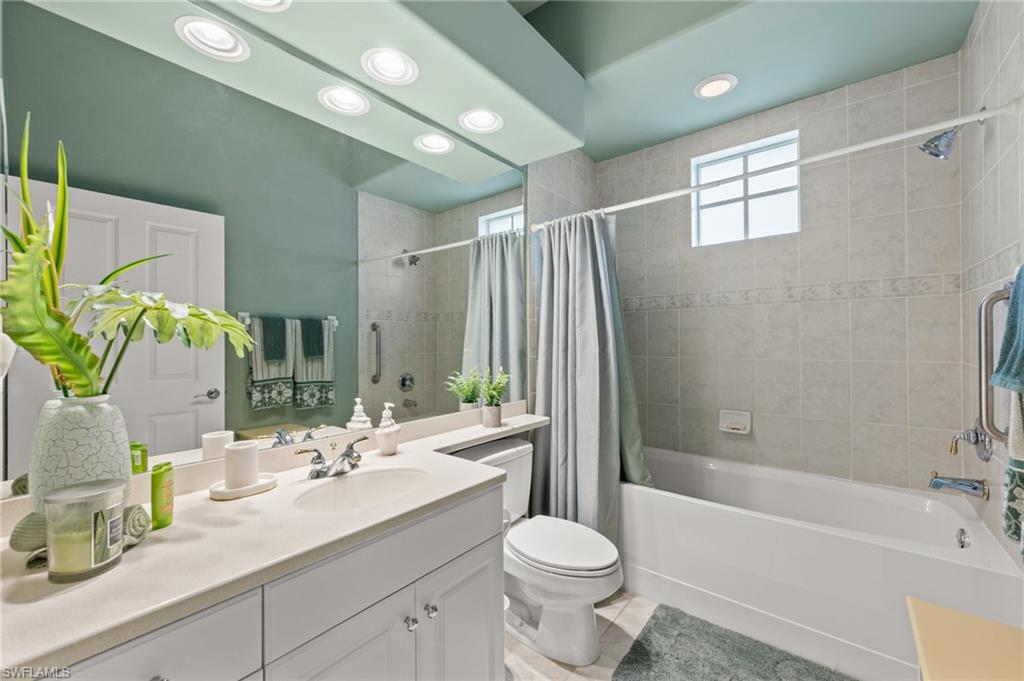 8641 Piazza Del Lago Cir 201 Property Photo 7