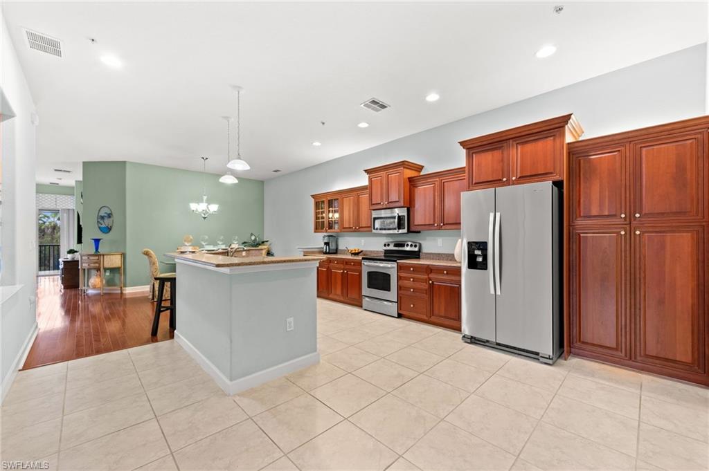8641 Piazza Del Lago Cir 201 Property Photo 13