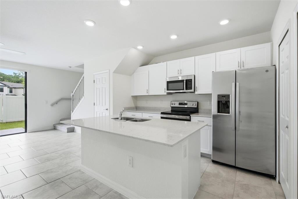 14032 Oviedo Pl Property Photo 2