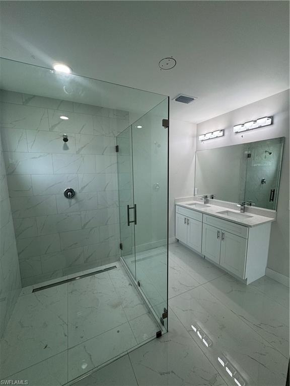 55 Colin Ave S Property Photo 12
