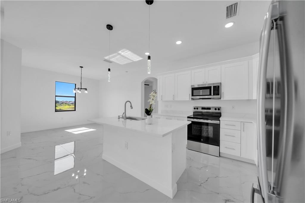800 Pine Ave Property Photo 14