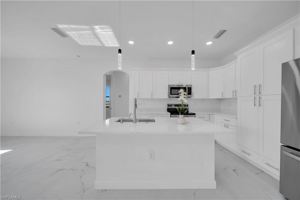 800 Pine Ave Property Photo 15