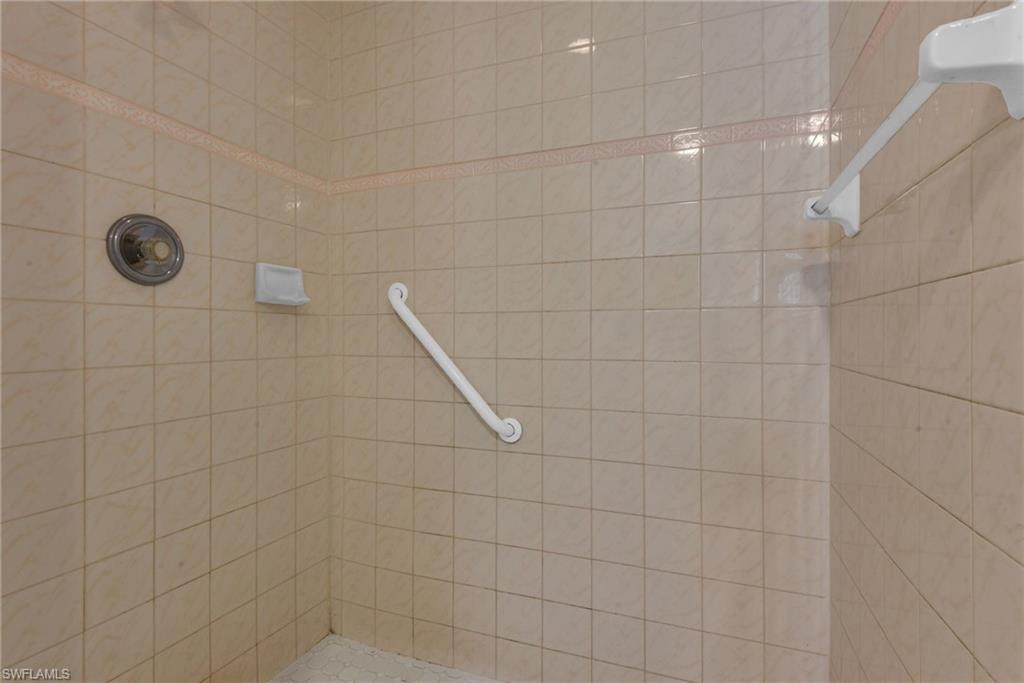 534 Se 32nd Ter Property Photo 32