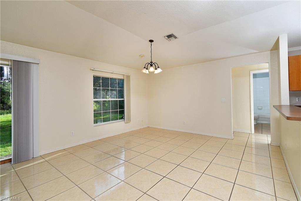 446 Windermere Dr Property Photo 8