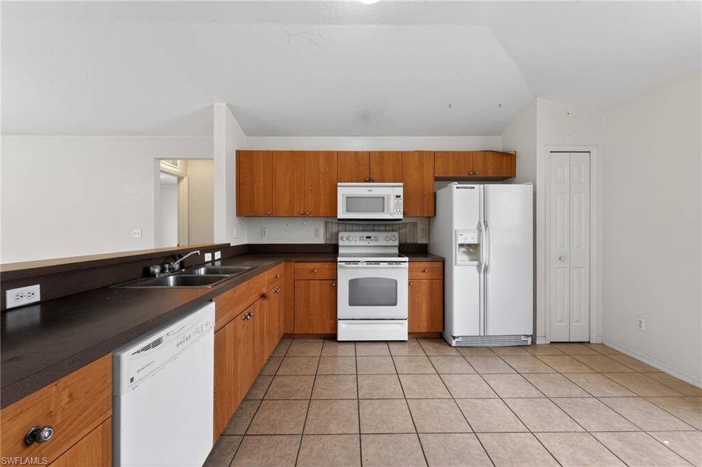 446 Windermere Dr Property Photo 10