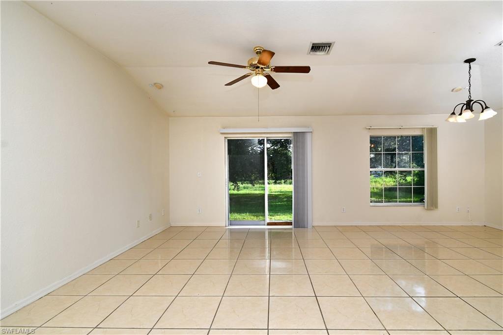 446 Windermere Dr Property Photo 17