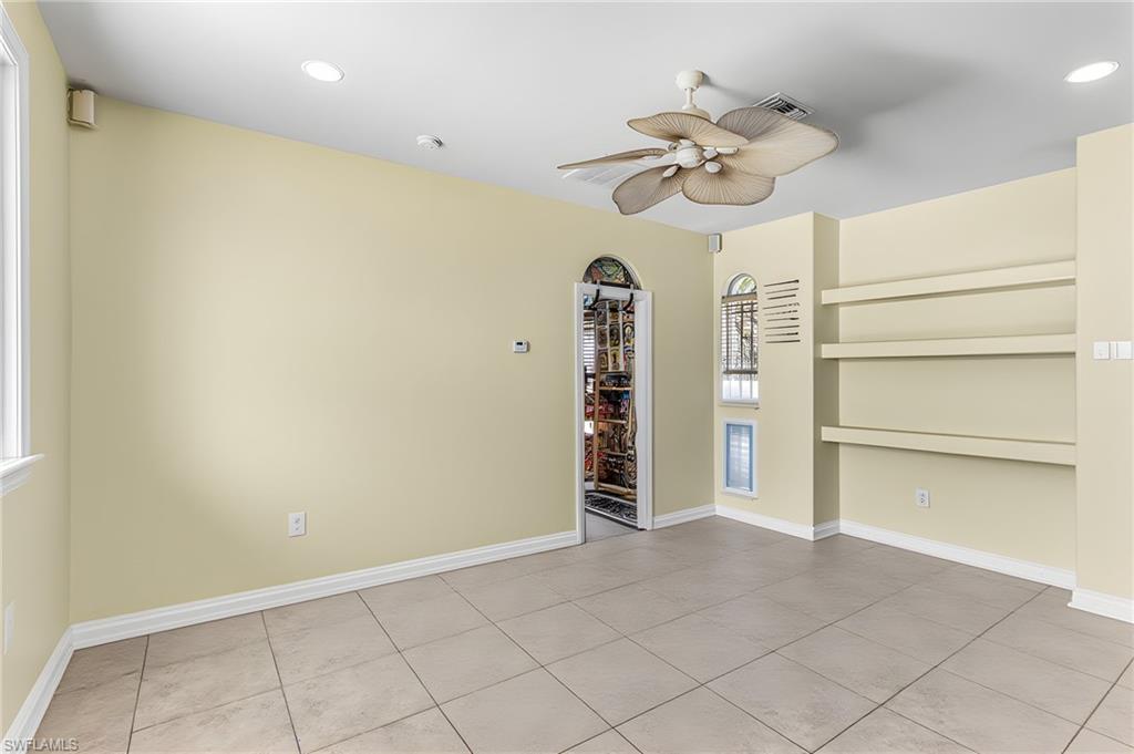 2441 Nw 9th Ter Property Photo 16