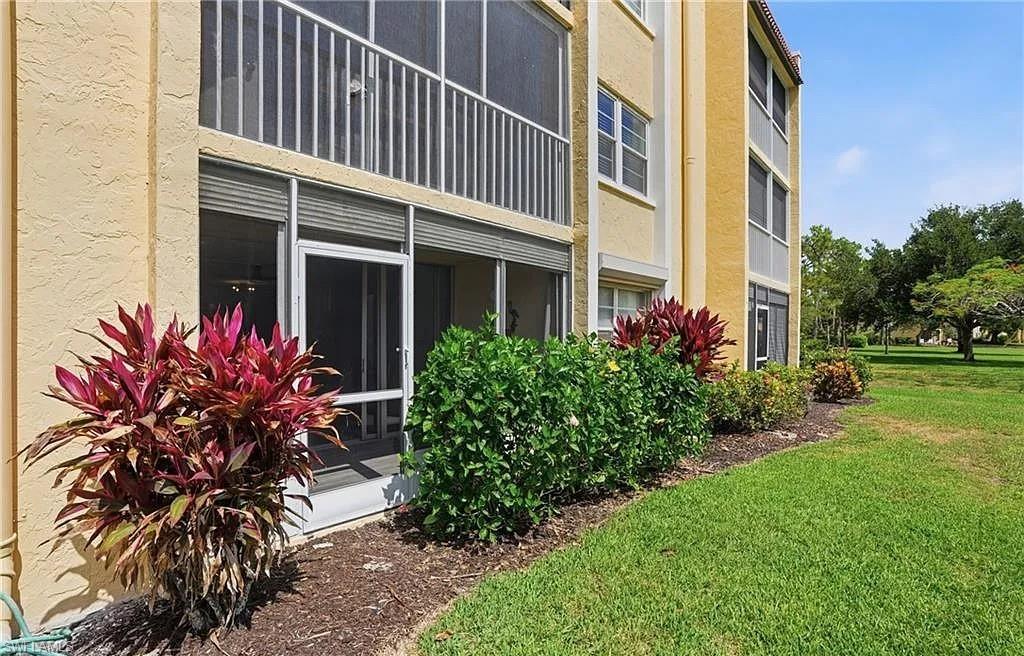 1085 Forest Lakes Dr 8102 Property Photo 26